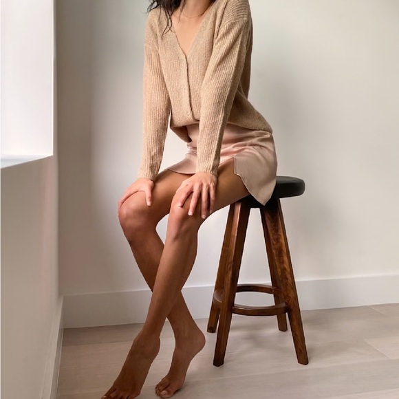 Wilfred Front to Back Cardigan|Aritzia| Medium - Picture 4 of 7